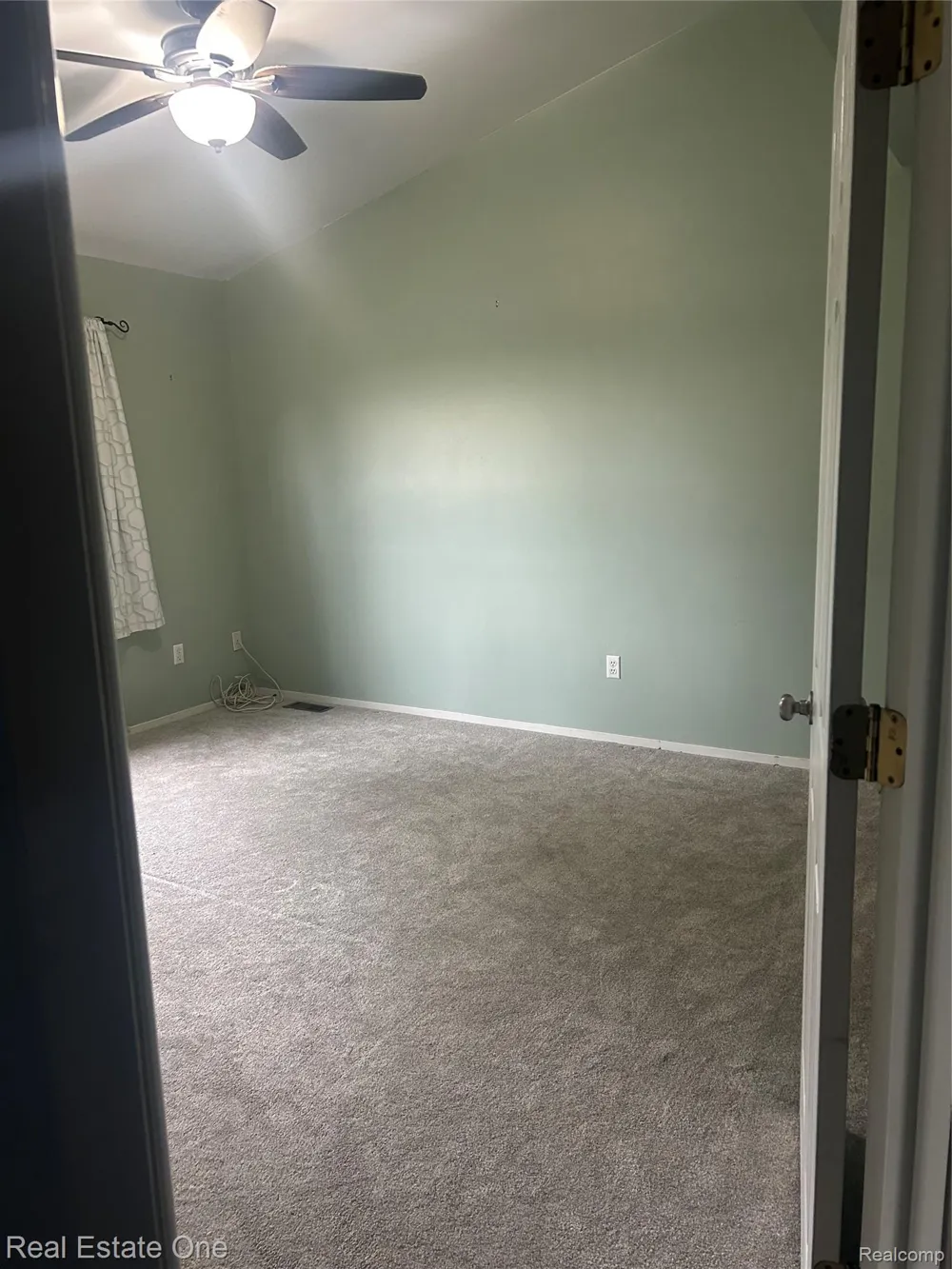 1417 Pond View Court Wixom City, MI 48393