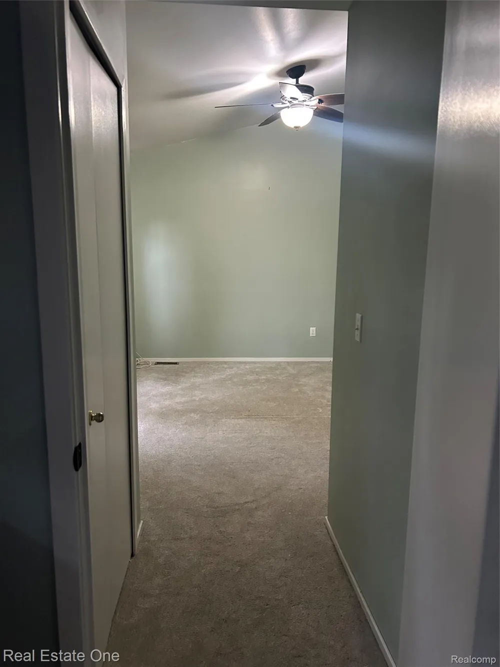 1417 Pond View Court Wixom City, MI 48393