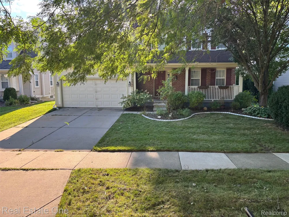 1417 Pond View Court Wixom City, MI 48393