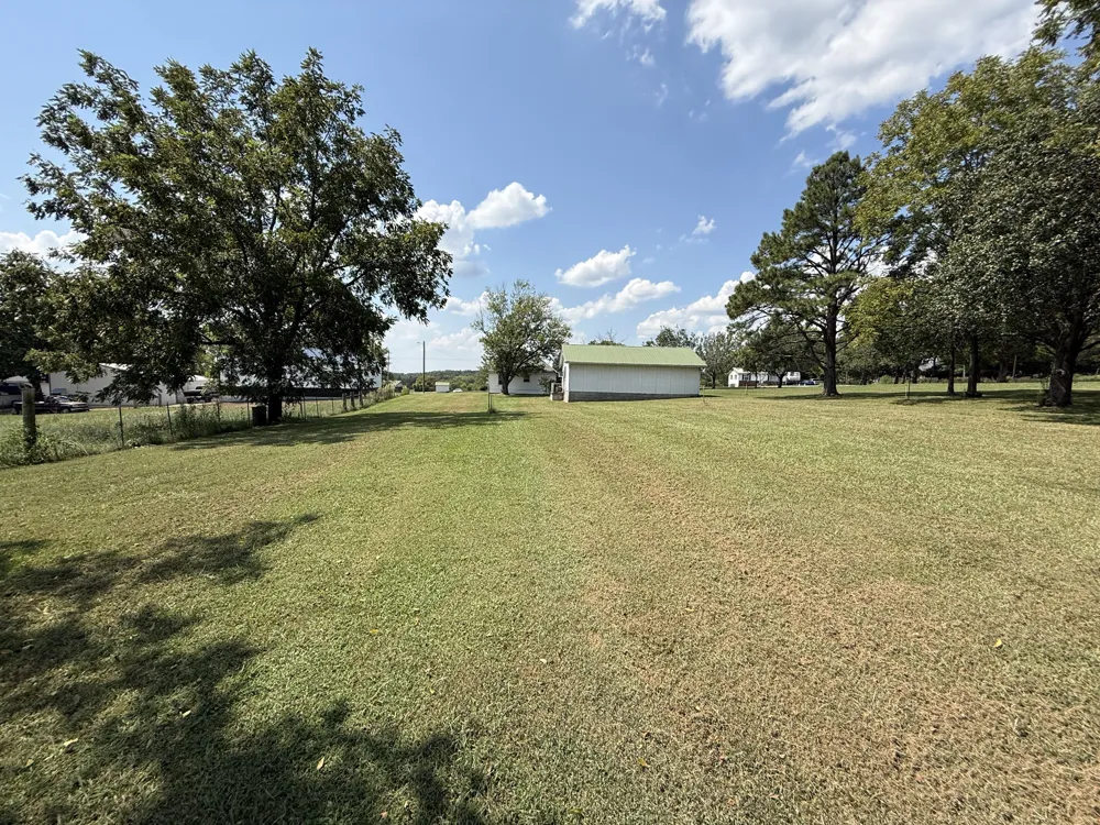 7140 N Milton Rd Milton, TN 37118