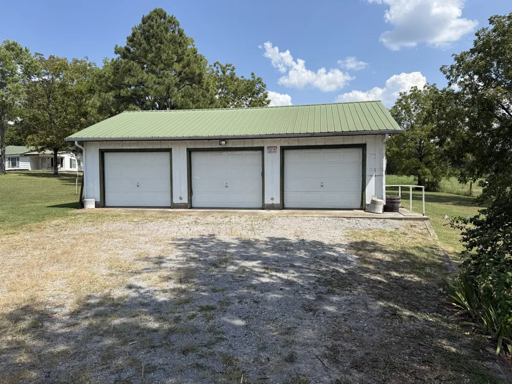 7140 N Milton Rd Milton, TN 37118