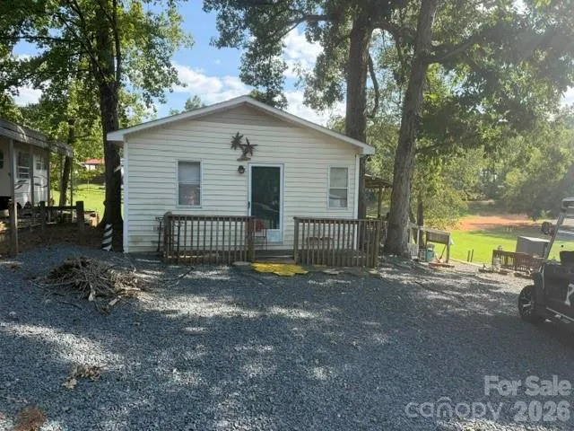 184 Deer Park Road Mount Gilead, NC 27306
