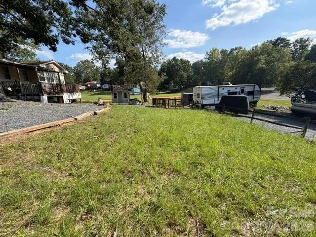 184 Deer Park Road Mount Gilead, NC 27306