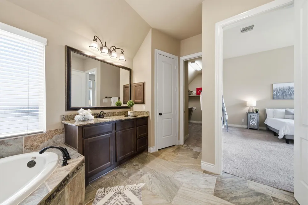 4603 Piper Shadow Lane Katy, TX 77494