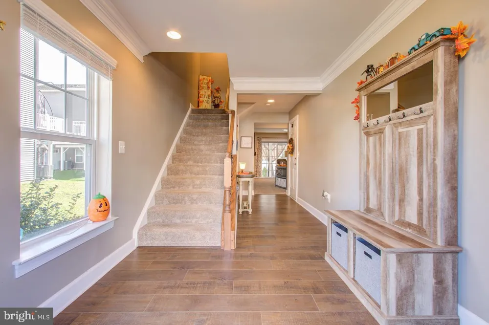 10554 HINTON WAY Manassas, VA 20112