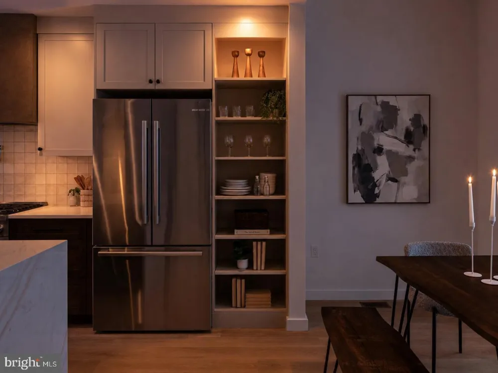 952 6TH STREET Philadelphia, PA 19123
