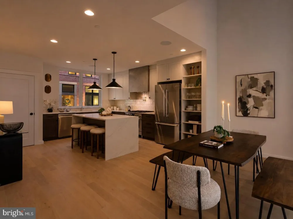 952 6TH STREET Philadelphia, PA 19123