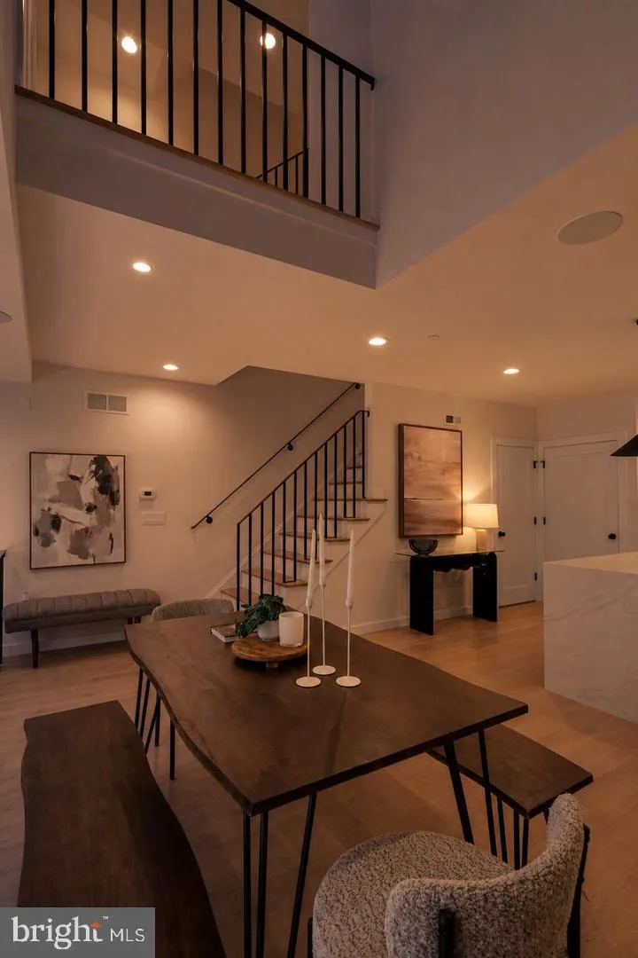 952 6TH STREET Philadelphia, PA 19123