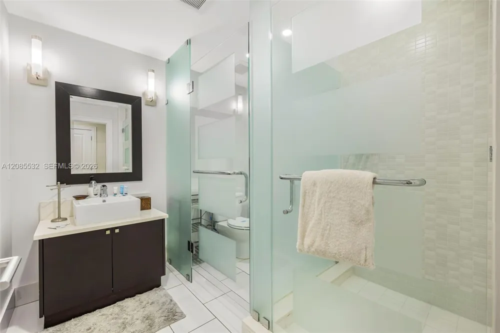 5300 NW 87th Ave #1512 Doral, FL 33178