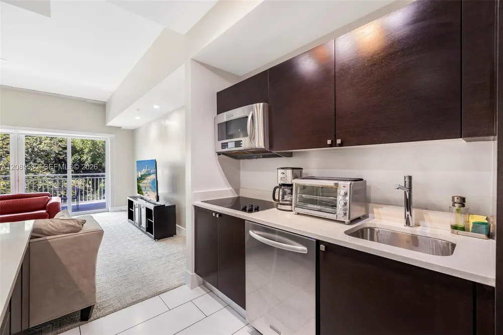 5300 NW 87th Ave #1512 Doral, FL 33178