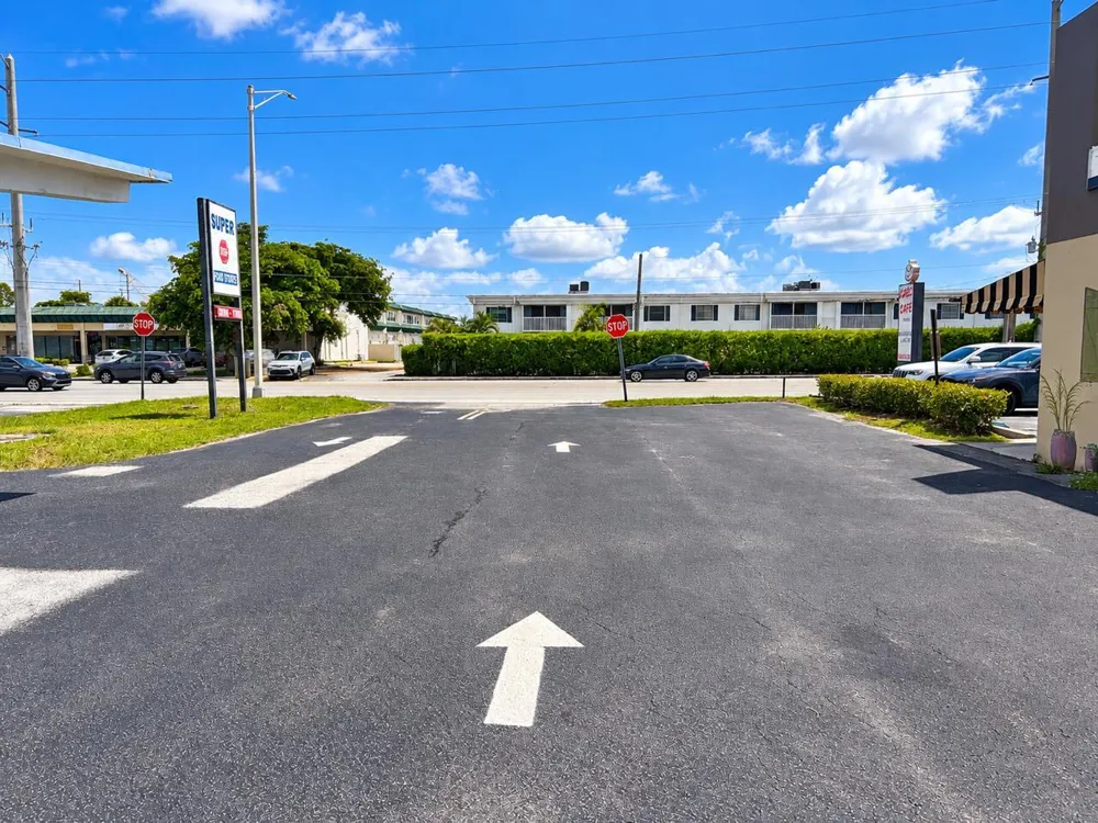 1621 Cypress Road Pompano Beach, FL 33060