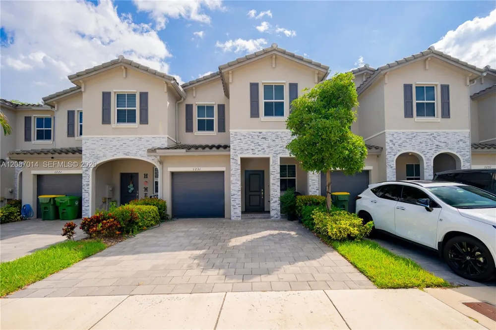 1231 SE 27th Ter Homestead, FL 33035