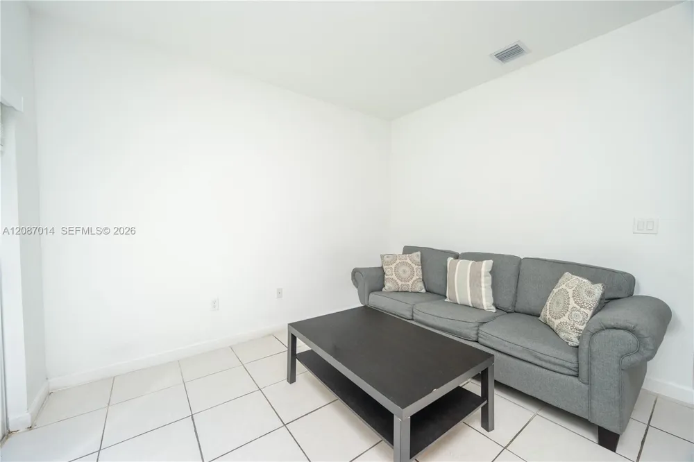 1231 SE 27th Ter Homestead, FL 33035