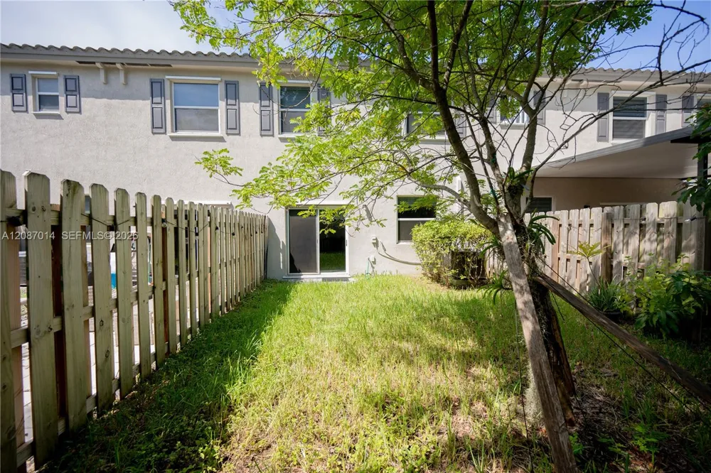 1231 SE 27th Ter Homestead, FL 33035