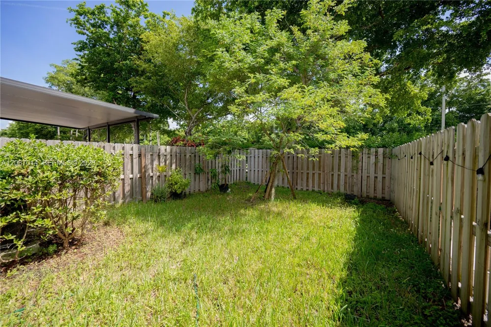 1231 SE 27th Ter Homestead, FL 33035