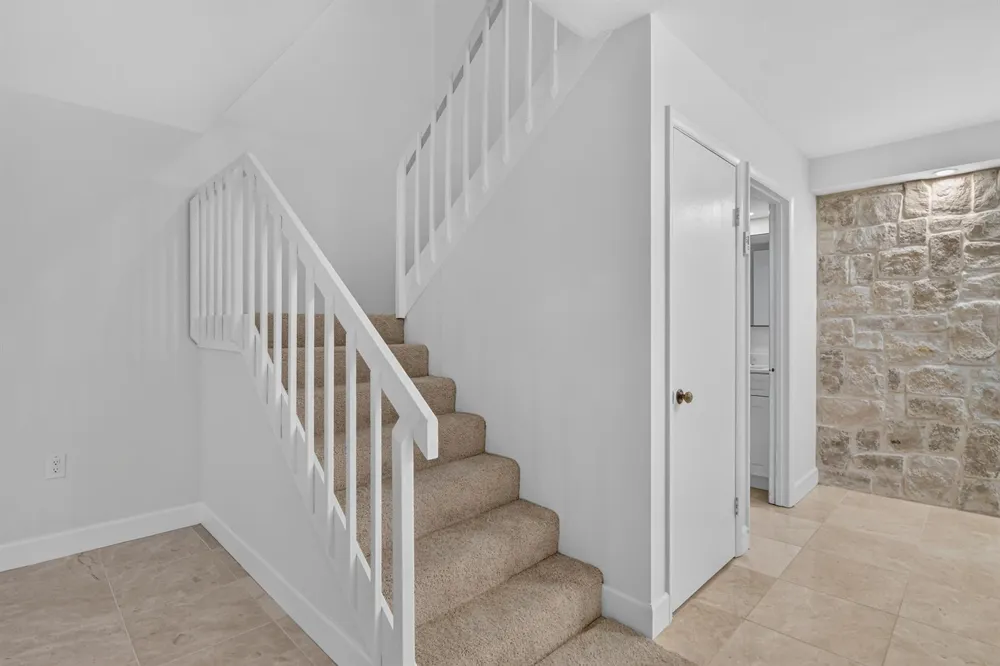 2427 24th Lane Palm Beach Gardens, FL 33418