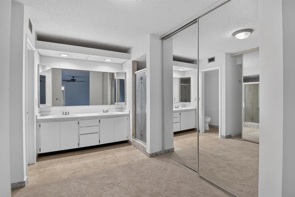 2427 24th Lane Palm Beach Gardens, FL 33418