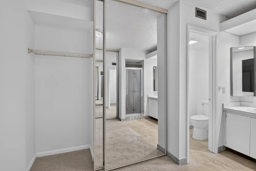 2427 24th Lane Palm Beach Gardens, FL 33418