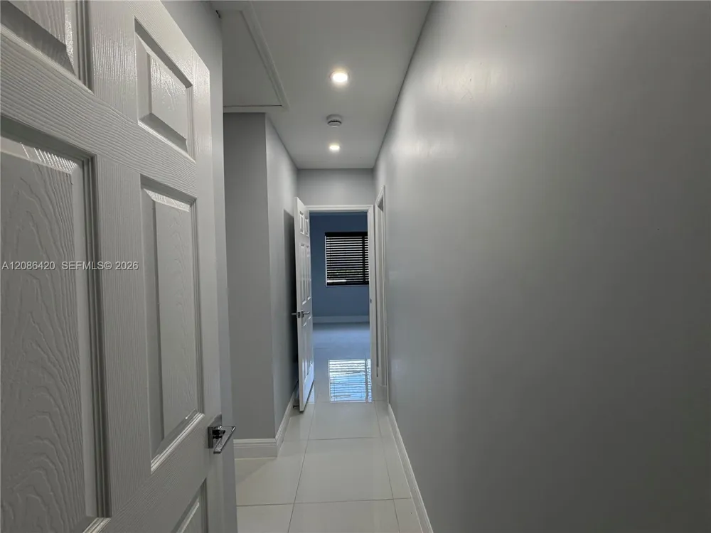 335 NE 168th St #335 North Miami Beach, FL 33162