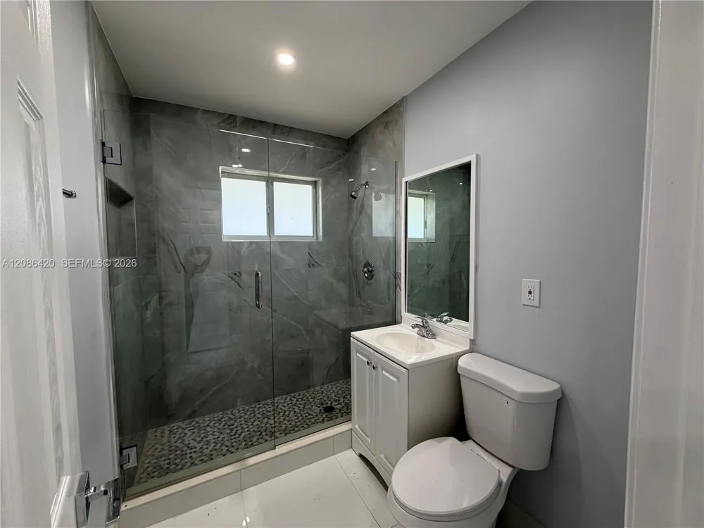 335 NE 168th St #335 North Miami Beach, FL 33162