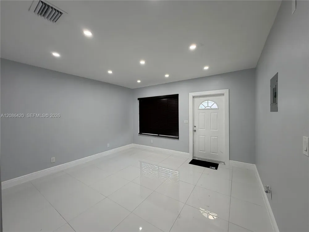 335 NE 168th St #335 North Miami Beach, FL 33162