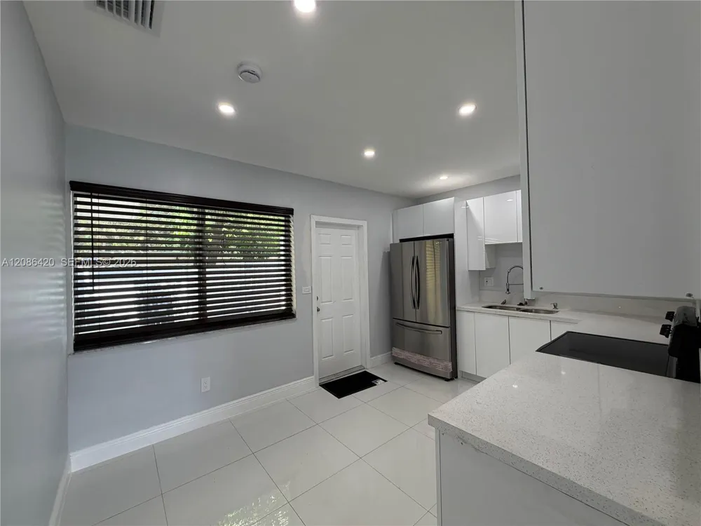 335 NE 168th St #335 North Miami Beach, FL 33162