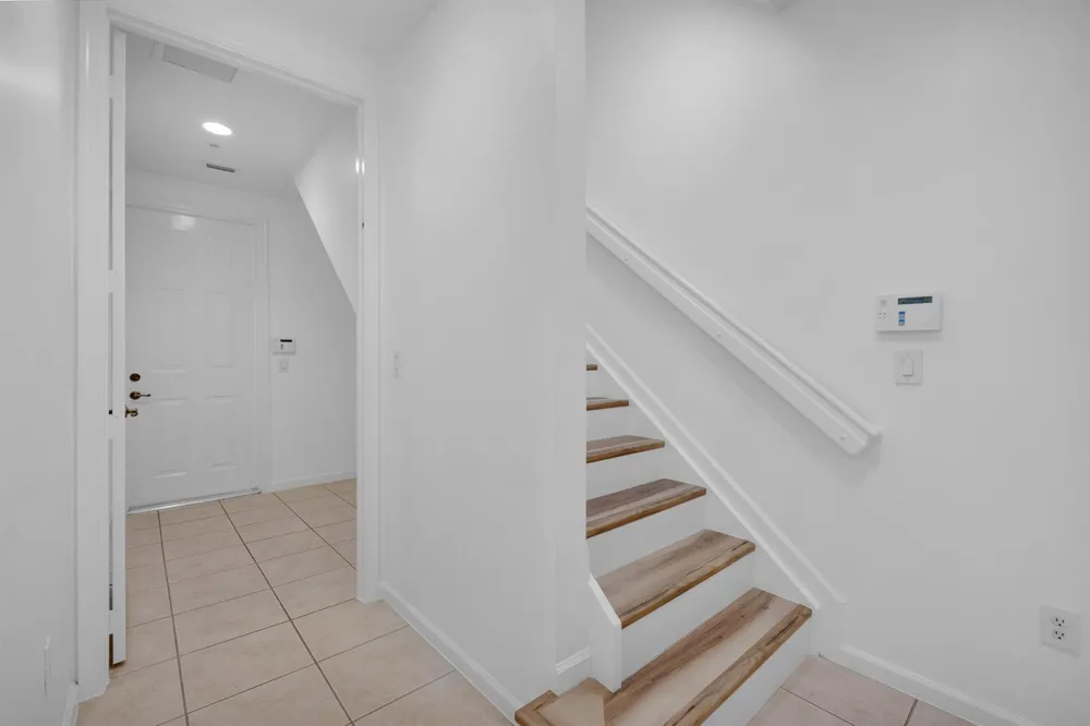 3933 MONARCH LANE Coconut Creek, FL 33073