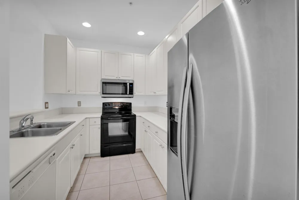 3933 MONARCH LANE Coconut Creek, FL 33073
