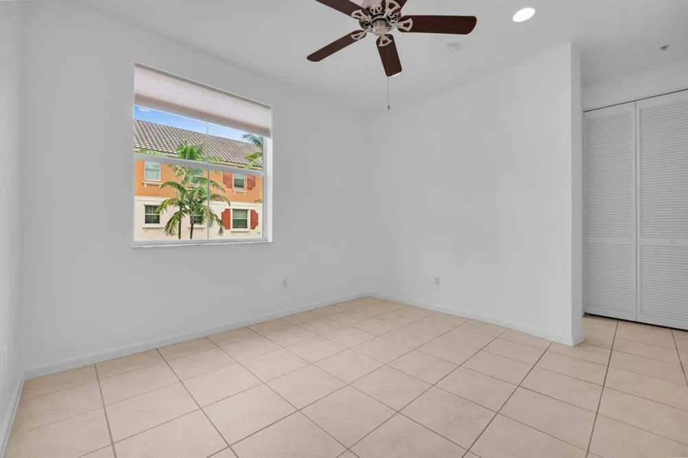 3933 MONARCH LANE Coconut Creek, FL 33073
