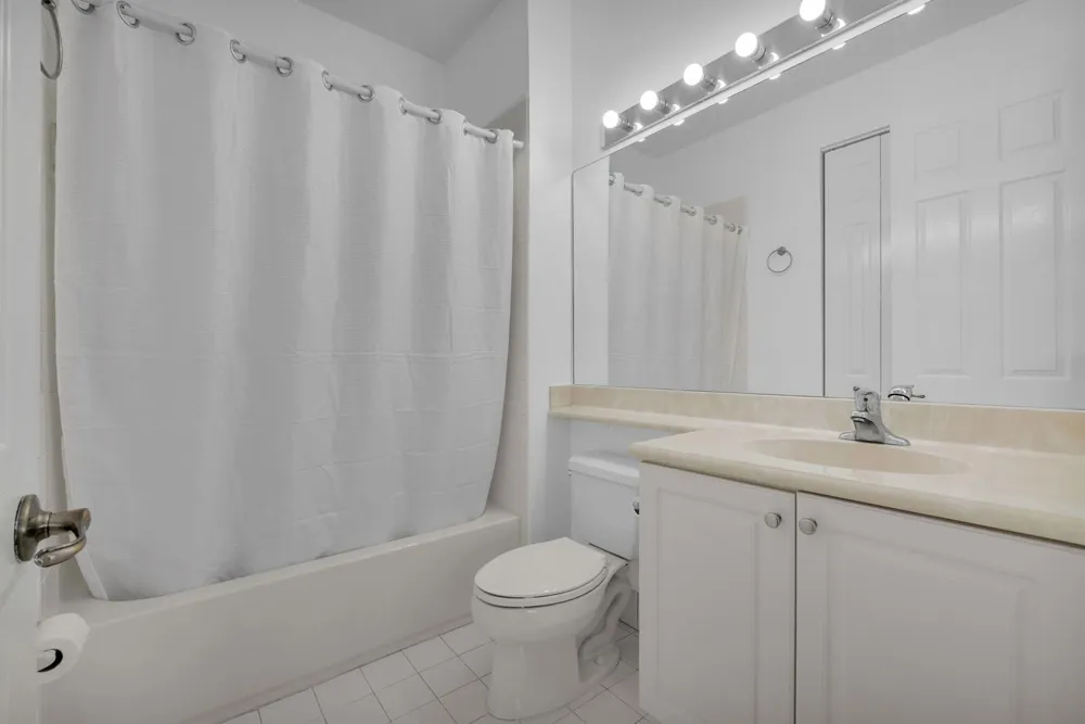 3933 MONARCH LANE Coconut Creek, FL 33073