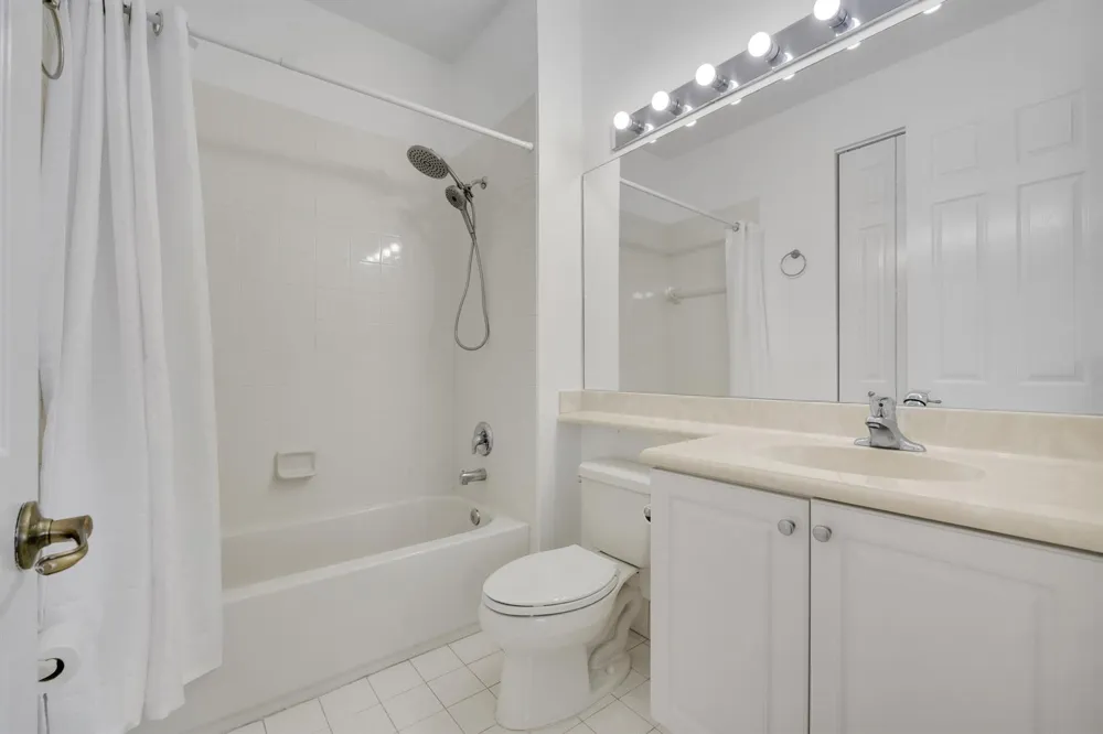 3933 MONARCH LANE Coconut Creek, FL 33073