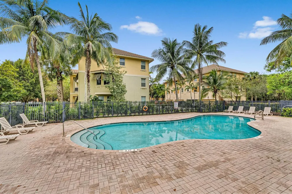 3933 MONARCH LANE Coconut Creek, FL 33073