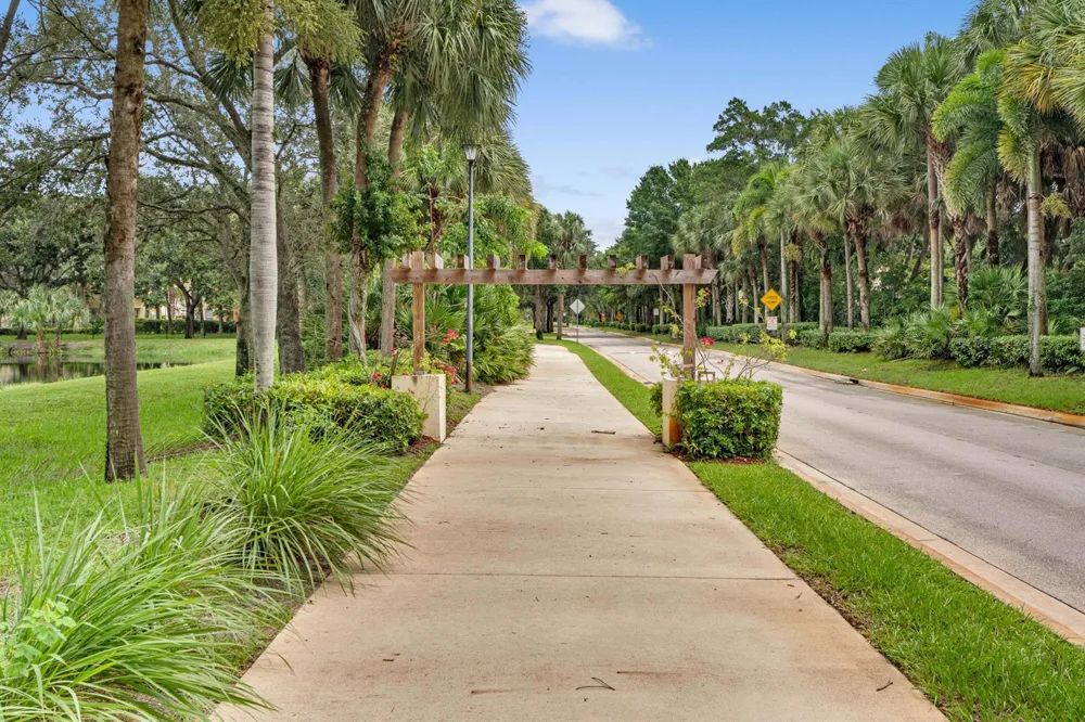 3933 MONARCH LANE Coconut Creek, FL 33073