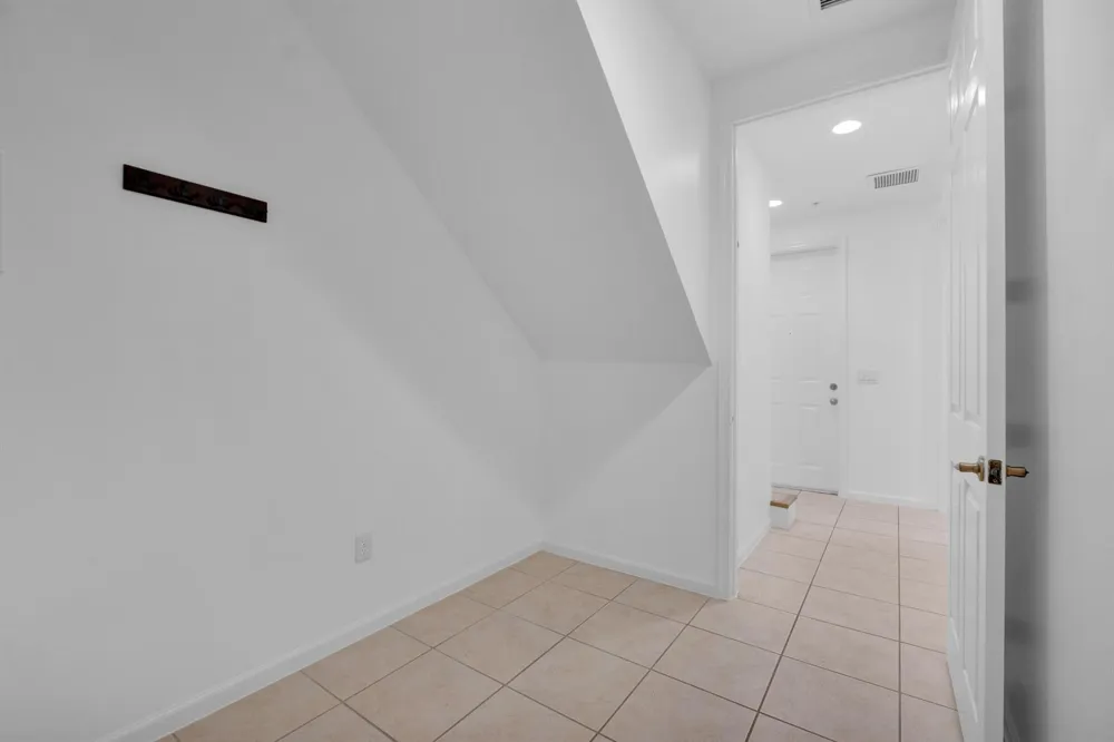 3933 MONARCH LANE Coconut Creek, FL 33073