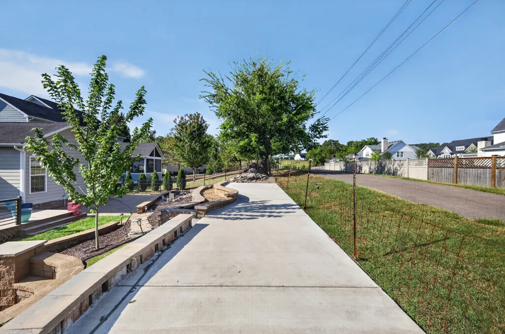 640 Streamside Ln Franklin, TN 37064