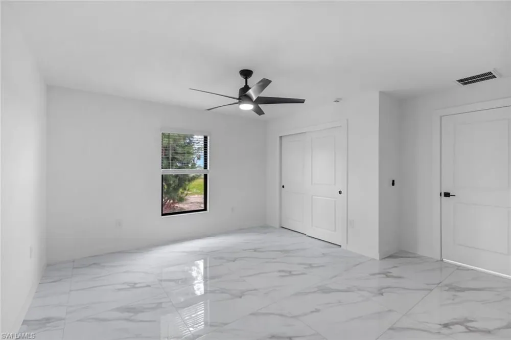 523 Wilmington Parkway Cape Coral, FL 33993
