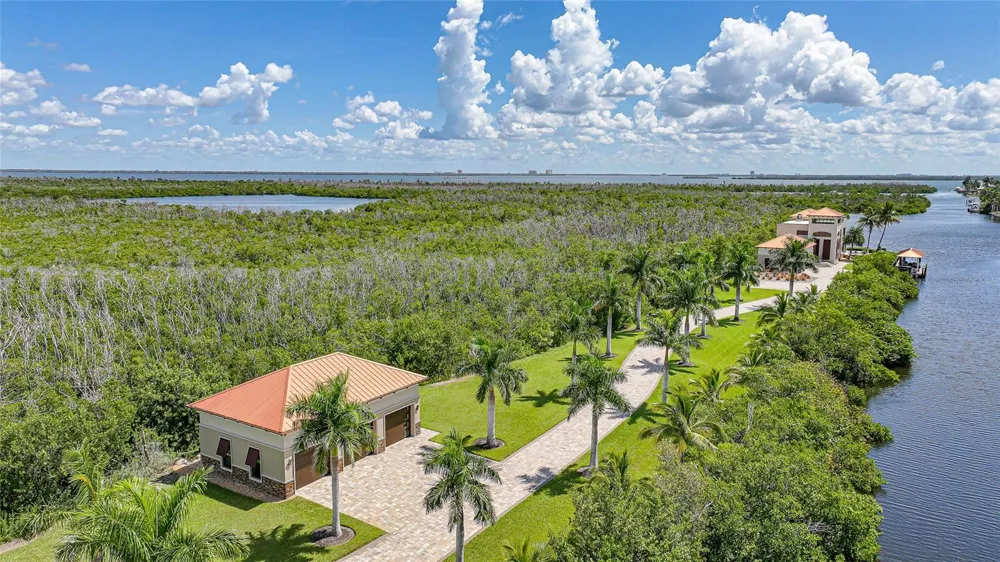 2755 CUSSELL DRIVE St James City, FL 33956