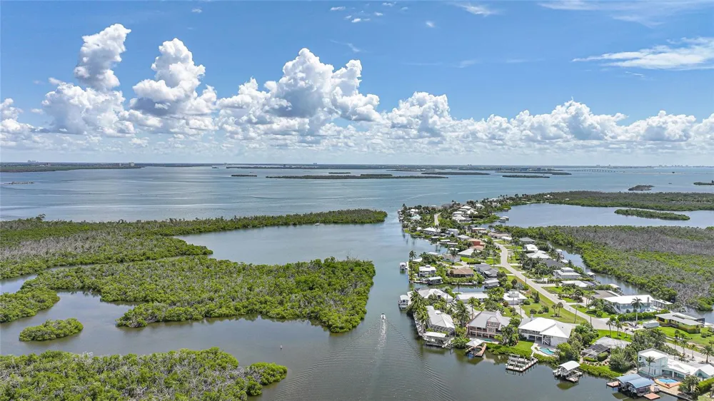 2755 CUSSELL DRIVE St James City, FL 33956