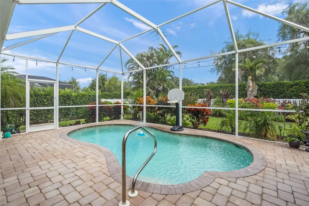 1772 PINYON PINE DRIVE Sarasota, FL 34240