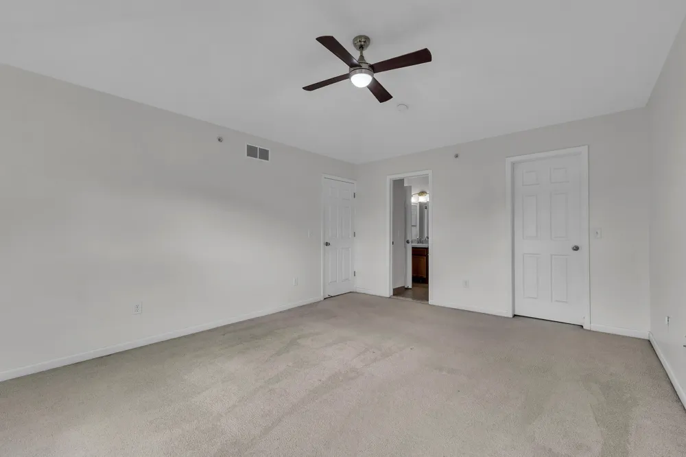 2703 Riversedge Drive #106 Saline City, MI 48176