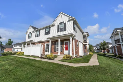 2703 Riversedge Drive #106