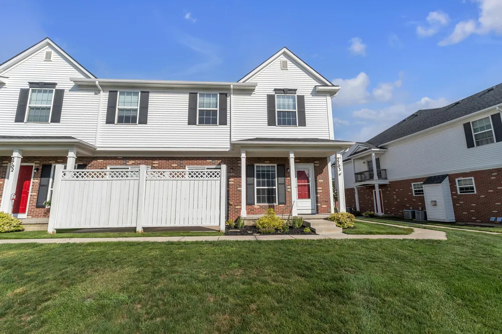 2703 Riversedge Drive #106 Saline City, MI 48176