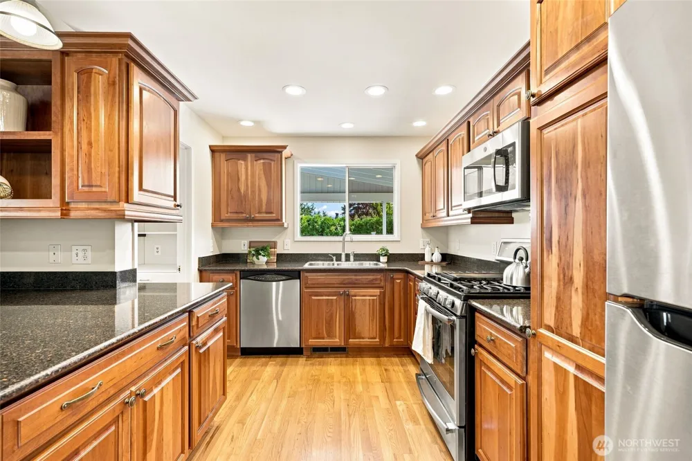 18112 60th Avenue NE Kenmore, WA 98028