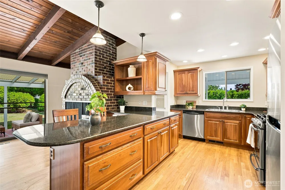 18112 60th Avenue NE Kenmore, WA 98028