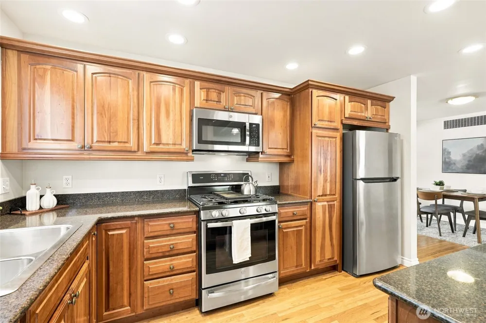 18112 60th Avenue NE Kenmore, WA 98028