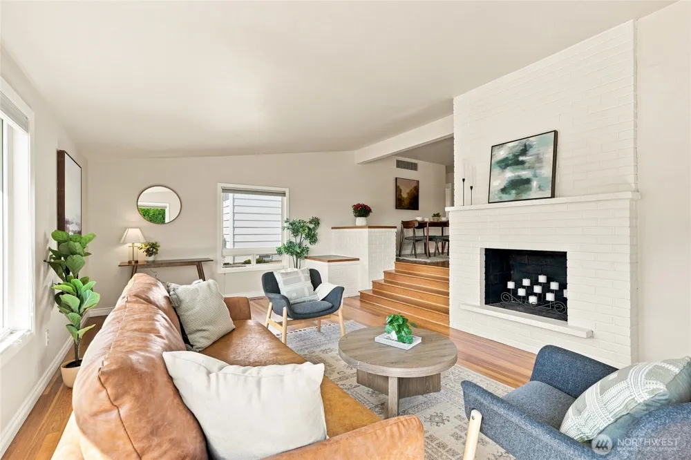 18112 60th Avenue NE Kenmore, WA 98028