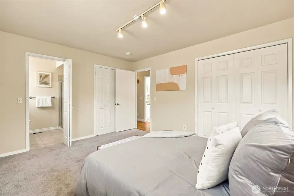 18112 60th Avenue NE Kenmore, WA 98028