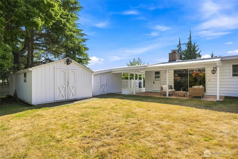 18112 60th Avenue NE Kenmore, WA 98028