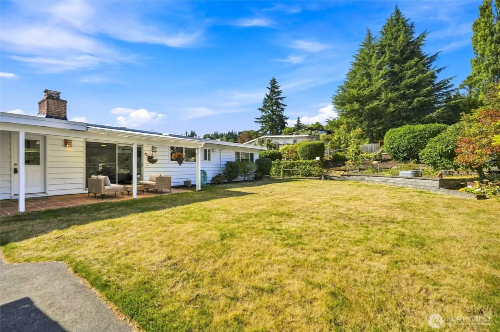 18112 60th Avenue NE Kenmore, WA 98028
