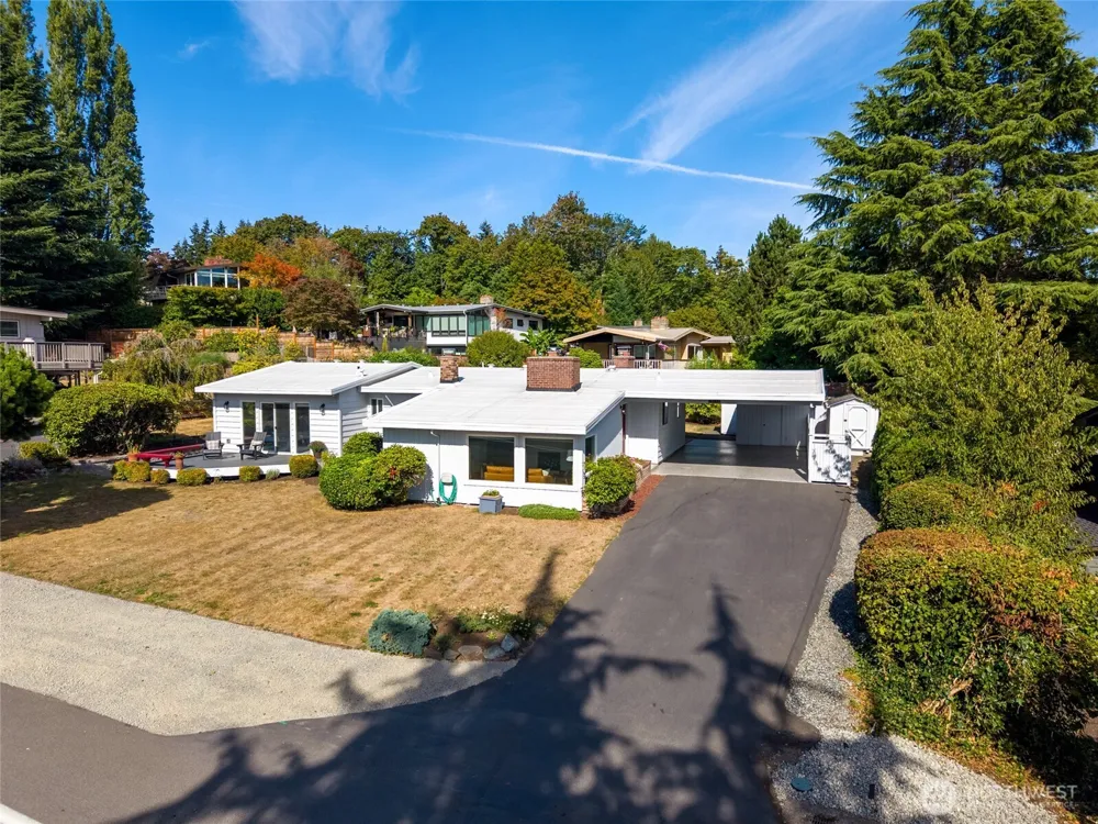 18112 60th Avenue NE Kenmore, WA 98028